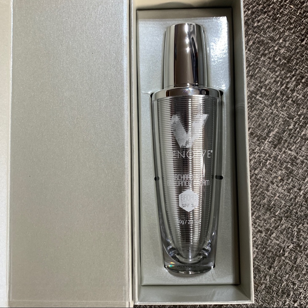 Venofye Orchard Bee Brilliance Cream SPF30 NEW